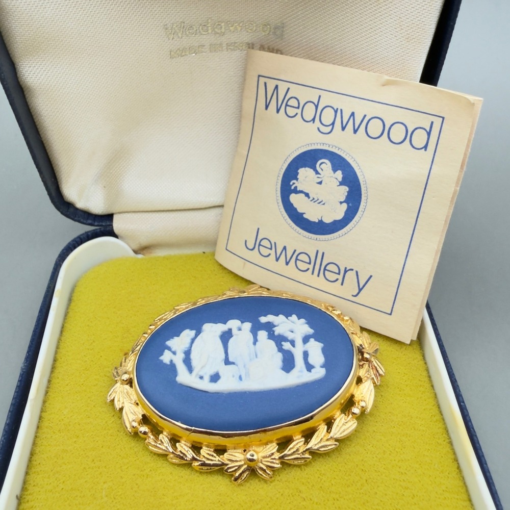 Wedgwood Brooch Blue Jasperware Gold Tone Floral Frame Neoclassical Made England